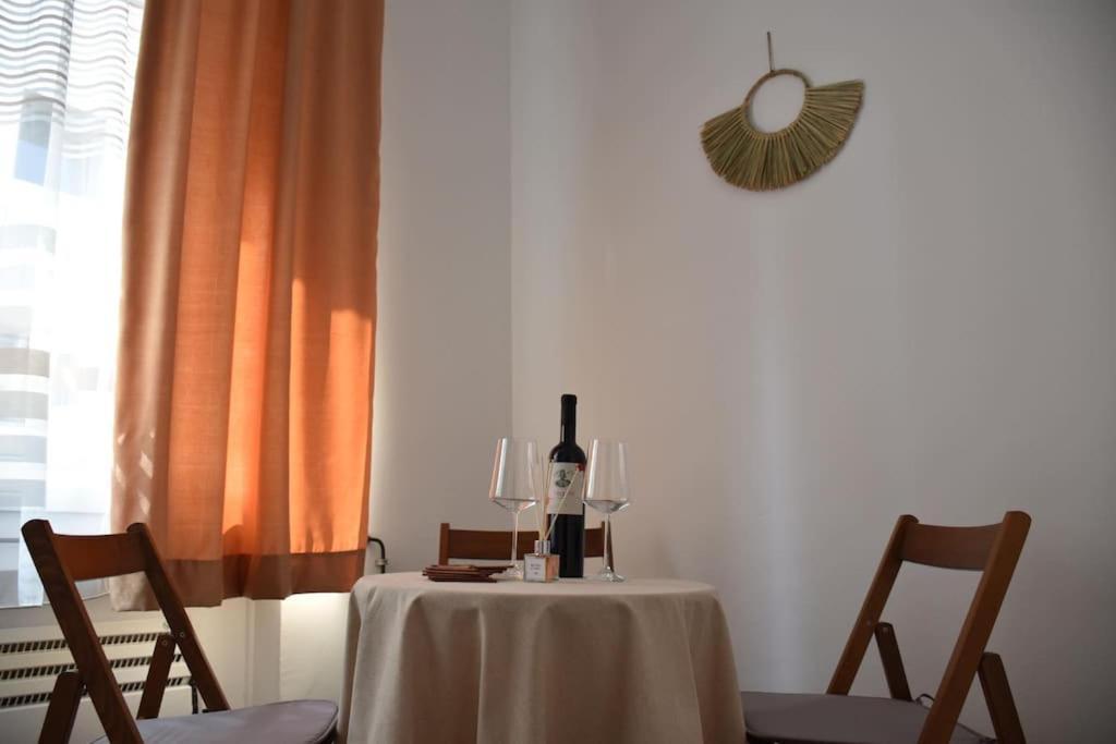 Apartment In Belgrade With Small Parking Space Extérieur photo